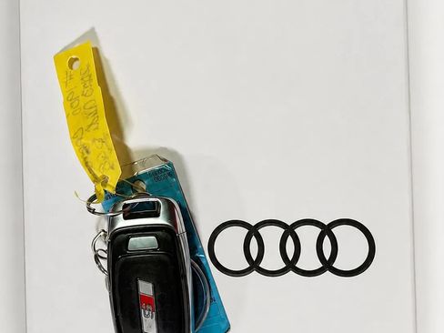 Used 2023 Audi SQ8 Prestige AWD/4WD image 53