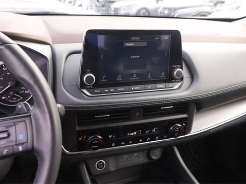 Certified 2023 Nissan Rogue SV w/ SV Premium B Package image 17