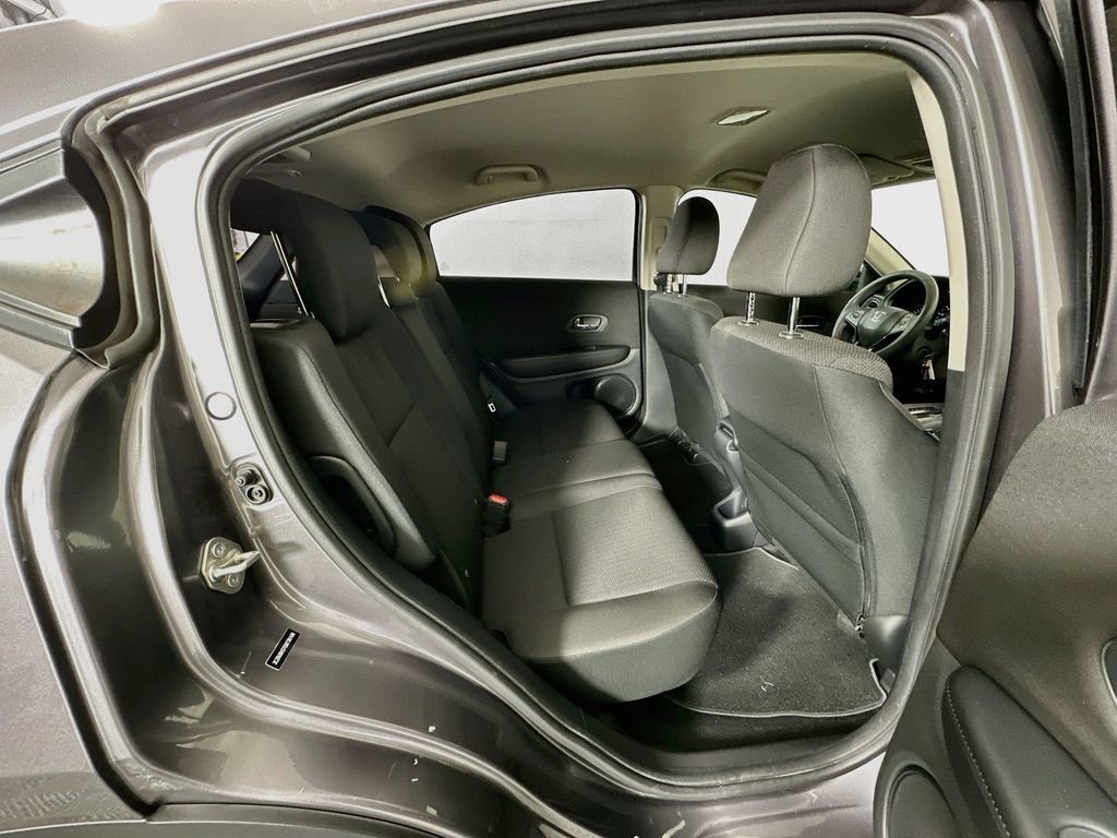Used 2016 Honda HR-V LX image 24