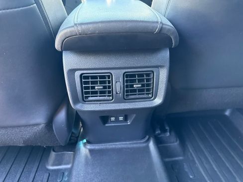 Used 2021 Toyota Venza XLE w/ Softex Package AWD/4WD image 22