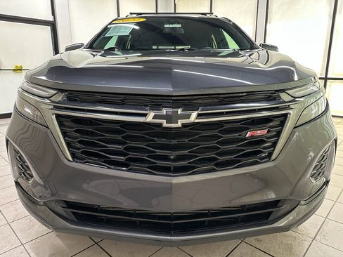 Used 2022 Chevrolet Equinox RS w/ RS Leather Package image 12