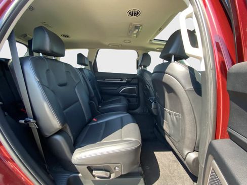 Used 2024 Kia Telluride S w/ S Sunroof Package FWD image 17