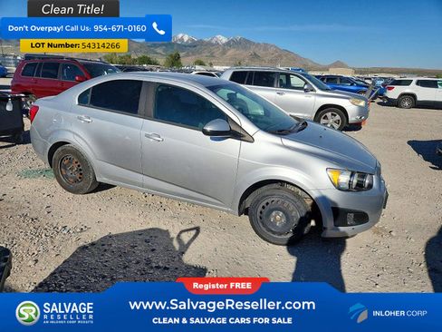 Used 2014 Chevrolet Sonic LS FWD image 5