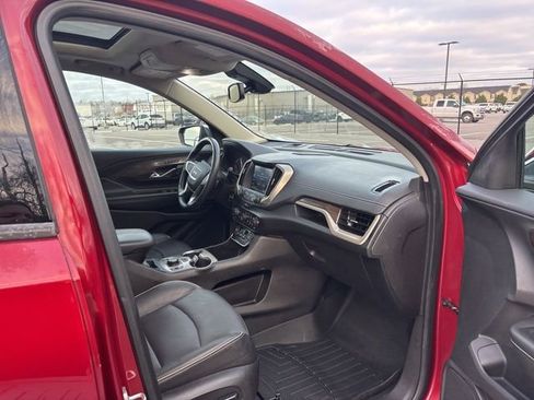 Used 2018 GMC Terrain Denali w/ Advanced Safety Package image 8