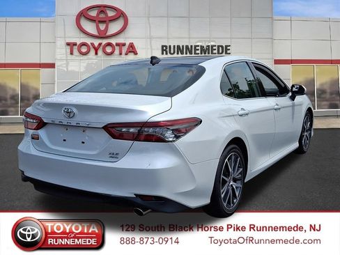 Certified 2022 Toyota Camry XLE AWD/4WD image 6