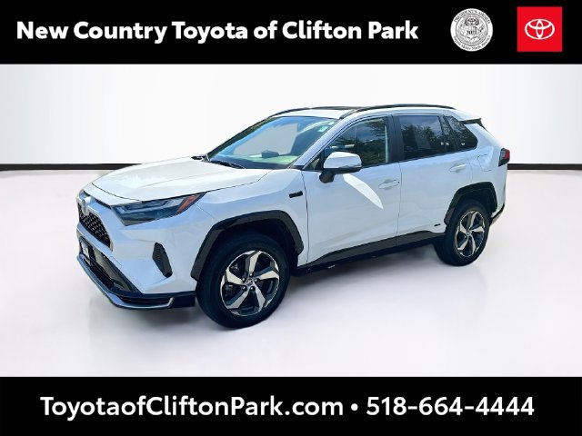 Used 2023 Toyota RAV4 SE w/ Weather & Moonroof Package AWD/4WD image 3