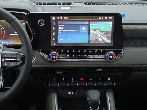 New 2026 Chevrolet Colorado ZR2 w/ ZR2 Bison Edition image 13