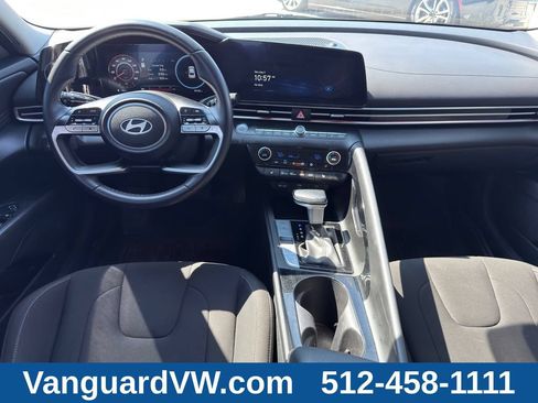 Used 2024 Hyundai Elantra SEL w/ Convenience Package FWD image 21