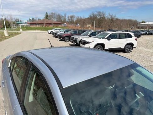 Used 2023 Subaru Impreza 2.0i image 8