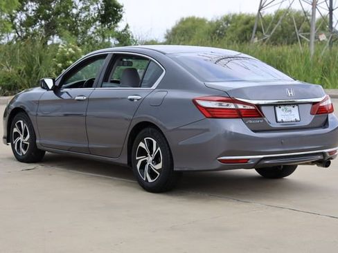 Used 2016 Honda Accord LX image 6