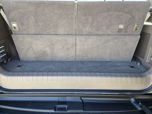 Used 2018 Lexus GX 460 Luxury image 40