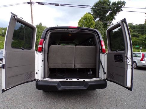 Used 2017 Chevrolet Express 3500 LS RWD image 26