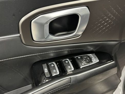 Used 2025 Kia Sorento SX FWD image 14