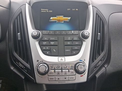 Used 2017 Chevrolet Equinox LS image 21