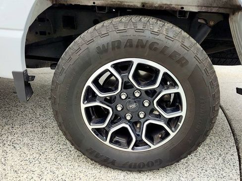 Used 2022 Ford F150 XLT w/ Equipment Group 302A High AWD/4WD image 9