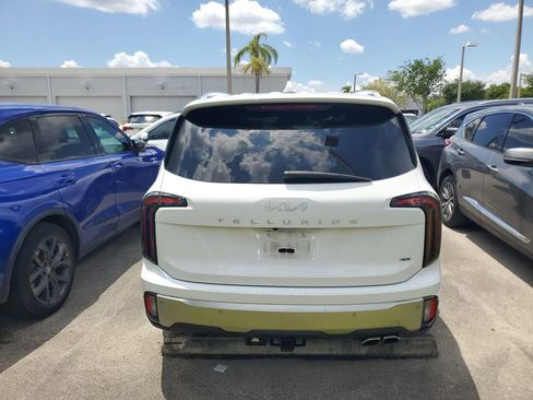 Used 2024 Kia Telluride SX Prestige w/ Towing Package AWD/4WD image 7