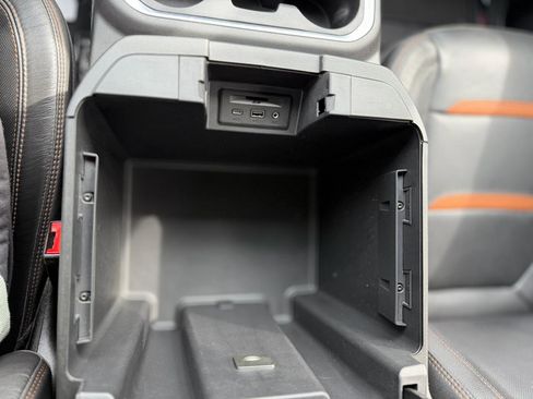 Used 2023 GMC Sierra 2500 AT4 image 40