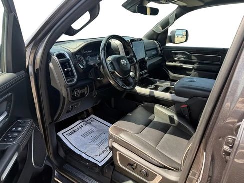 Used 2021 RAM 1500 Laramie w/ Sport Appearance Package AWD/4WD image 12