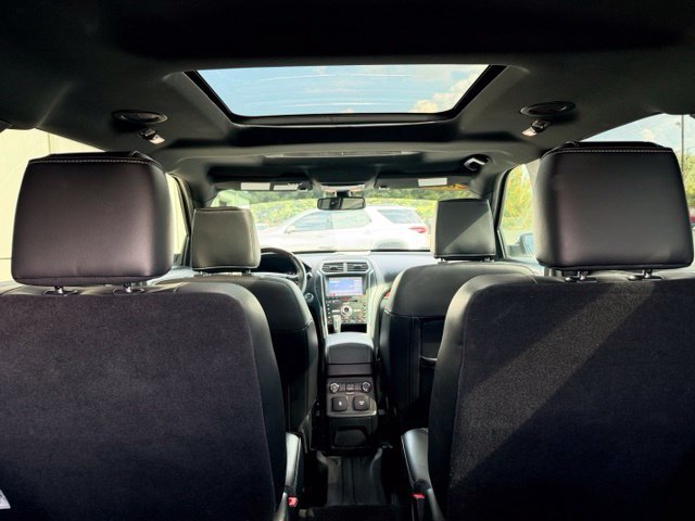 Used 2018 Ford Explorer Platinum AWD/4WD image 23