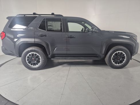 New 2026 Toyota 4Runner Limited AWD/4WD image 5