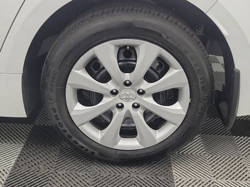 Used 2025 Toyota Corolla LE FWD image 10