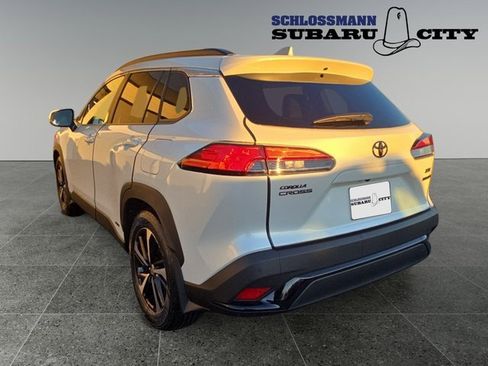 Used 2024 Toyota Corolla Cross XSE image 7