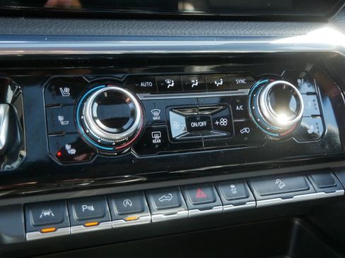 Used 2025 GMC Sierra 1500 Denali w/ Denali Reserve Package image 28