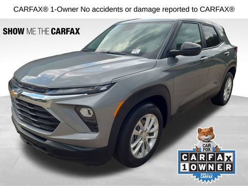 Certified 2025 Chevrolet TrailBlazer LS w/ LS Convenience Package FWD image 3