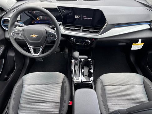 New 2026 Chevrolet Trax LT w/ Driver Confidence Package image 32
