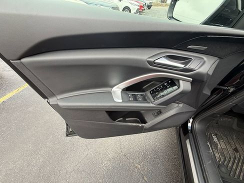 Used 2025 Audi Q5 Premium Plus w/ Premium Plus image 11