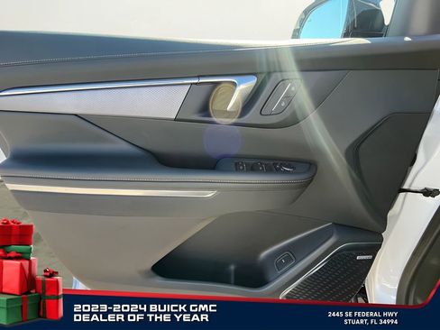 New 2025 Buick Enclave Sport Touring w/ Super Cruise Package image 25