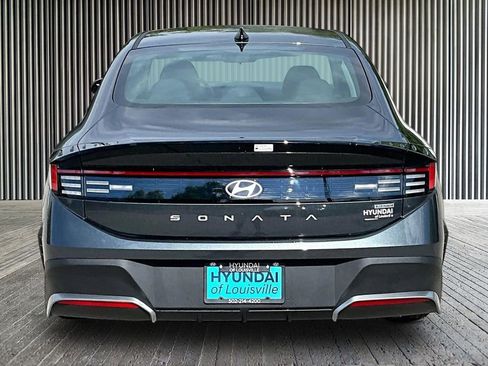 New 2026 Hyundai Sonata Blue FWD image 4