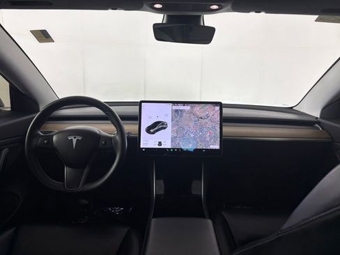 Used 2019 Tesla Model 3 Performance image 24