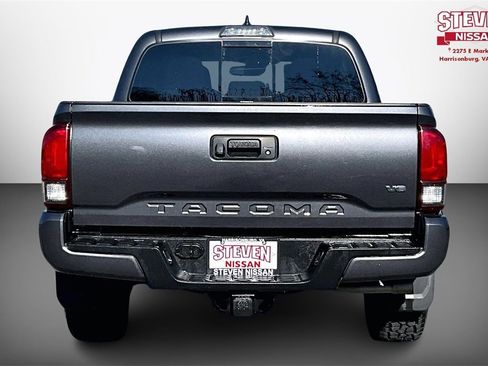 Used 2019 Toyota Tacoma TRD Off-Road image 5