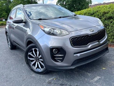Used 2017 Kia Sportage EX image 2