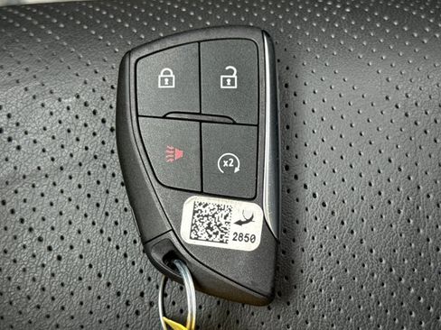 Used 2025 Buick Envision Sport Touring AWD/4WD image 25