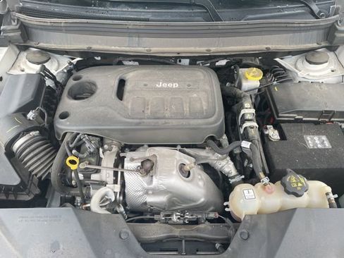 Used 2020 Jeep Cherokee Limited w/ Technology Group image 13