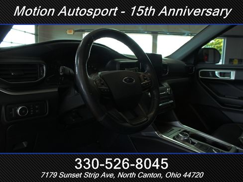 Used 2020 Ford Explorer XLT w/ Equipment Group 202A AWD/4WD image 15