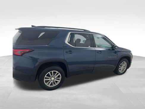 Used 2023 Chevrolet Traverse LT FWD image 6