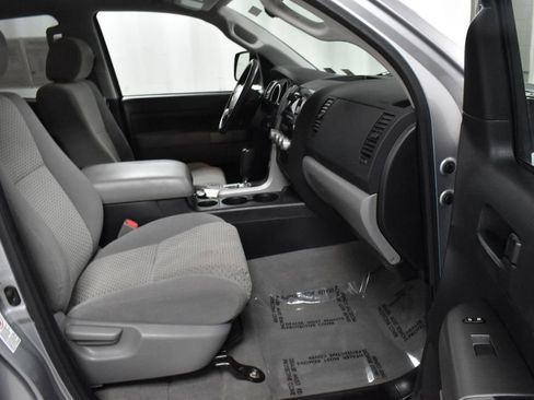Used 2011 Toyota Tundra 4x4 Double Cab image 13