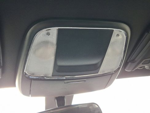 Used 2023 Dodge Charger SXT image 27