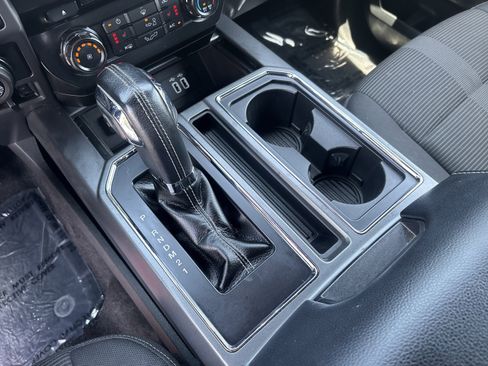 Used 2016 Ford F150 XLT w/ Equipment Group 302A Luxury AWD/4WD image 23