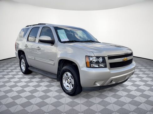 Used 2013 Chevrolet Tahoe LS w/ Convenience Package RWD image 7
