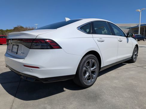 New 2026 Honda Accord EX-L image 4