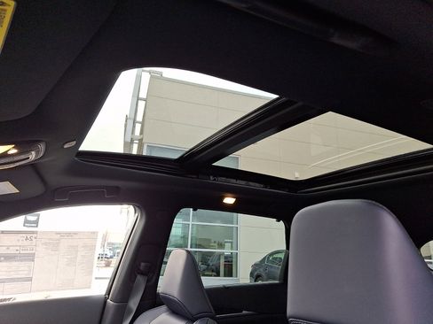 New 2026 INFINITI QX60 Sport image 10