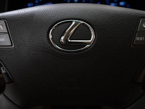 Used 2011 Lexus LS 460 AWD w/ Luxury Value Edition image 31