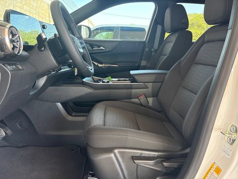 New 2027 Chevrolet Equinox LT w/ Midnight Edition FWD image 13