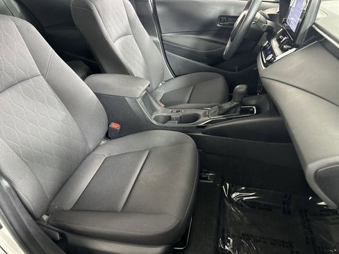 Used 2024 Toyota Corolla LE image 25