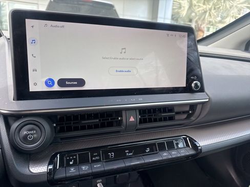 Used 2023 Toyota Prius XLE image 2