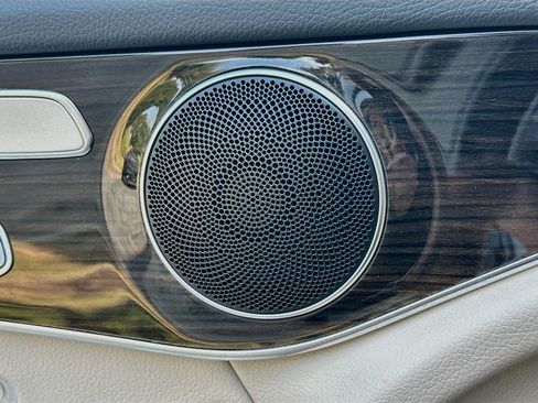 Certified 2022 Mercedes-Benz GLC 300 image 18